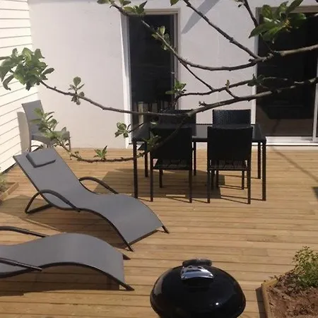 Maison Rénovée Proche Avec Terrasse, Parking Privé Et Wifi à - Fr-1-426-440 * Barbâtre